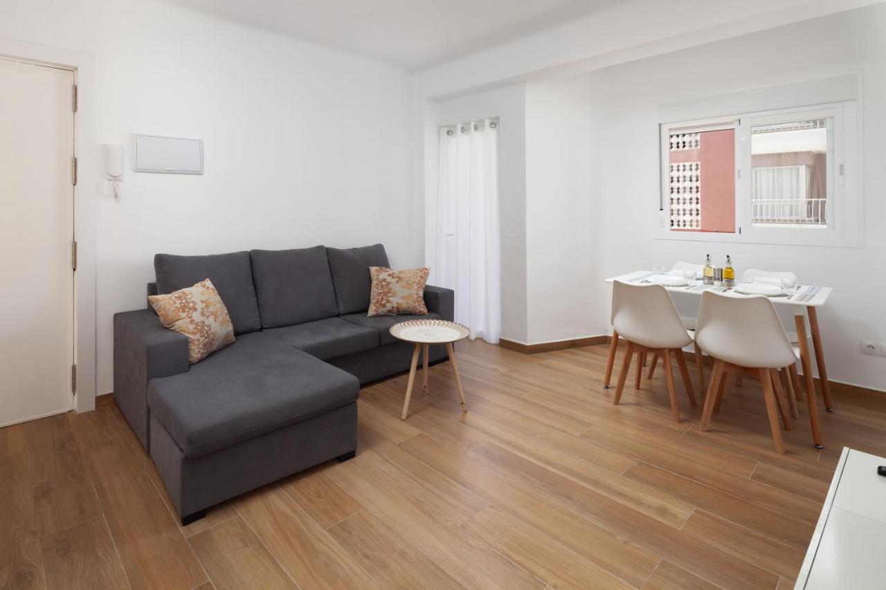 Apartamento Nuria Torre Del Mar Exterior foto