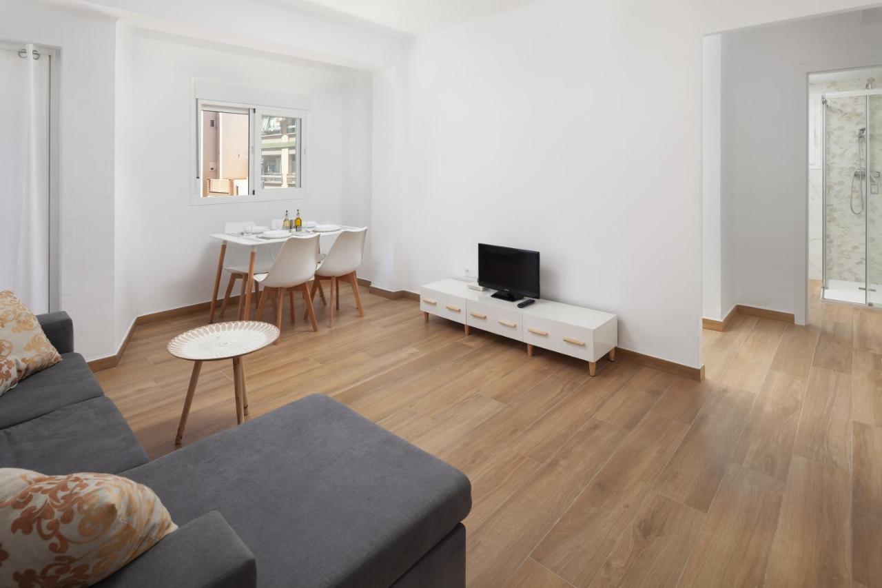 Apartamento Nuria Torre Del Mar Exterior foto